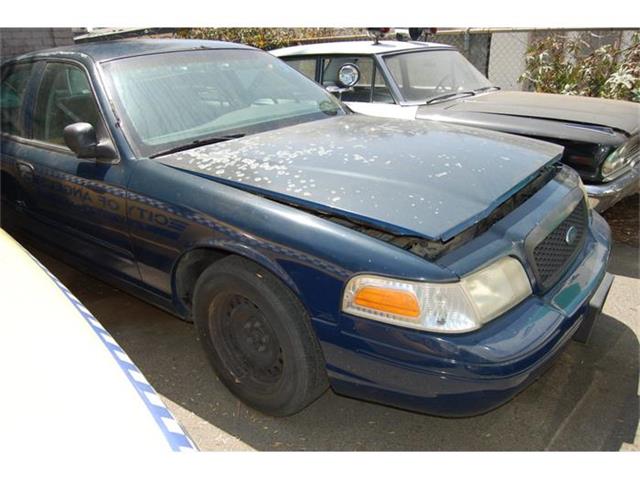 2005 Ford Crown Victoria (CC-884890) for sale in Northridge, California