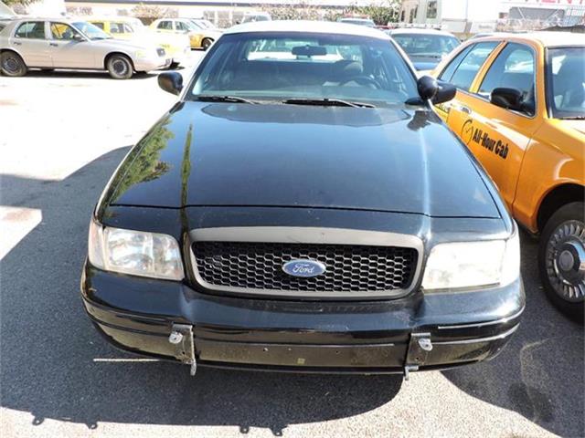 2001 Ford Crown Victoria (CC-884894) for sale in Northridge, California