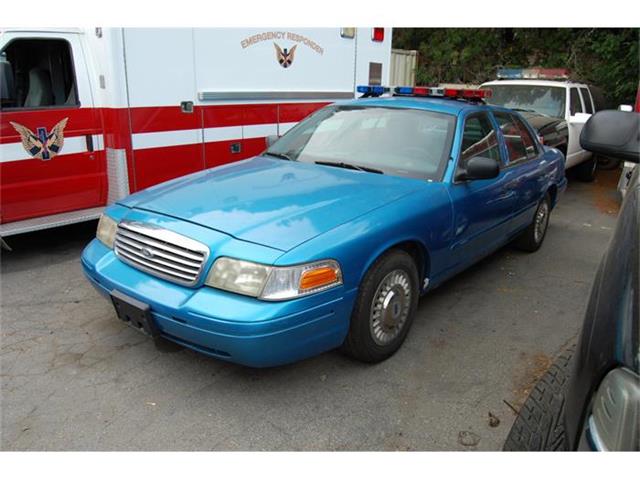 2001 Ford Crown Victoria (CC-884904) for sale in Northridge, California