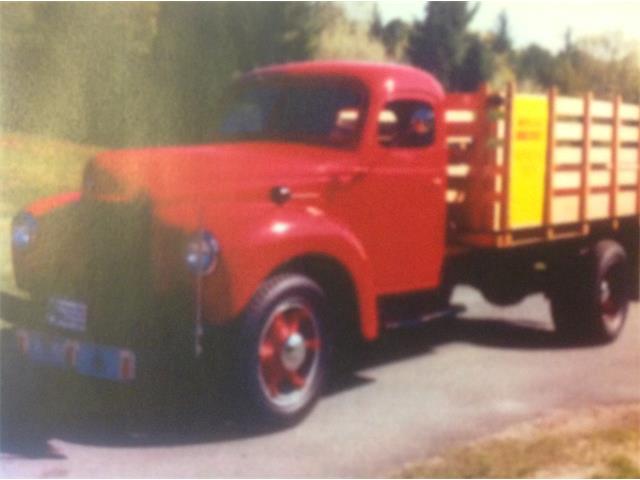 1942 International T52 Truck 20-Stake Body (CC-885267) for sale in Owls Head, Maine