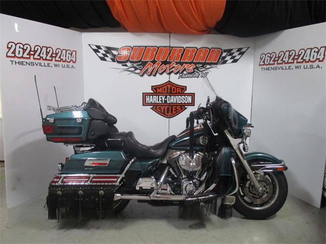 2002 Harley-Davidson® FLHTC - Electra Glide® Classic (CC-887523) for sale in Thiensville, Wisconsin