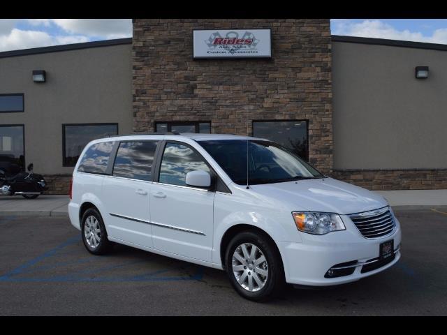 2016 Chrysler Town & Country (CC-892072) for sale in Bismarck, North Dakota