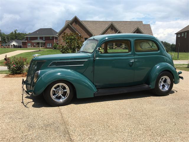 1937 Ford 2 Door Humpback Sedan (CC-893549) for sale in Louisville, Kentucky