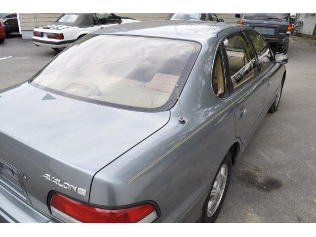1995 Toyota Avalon (CC-896380) for sale in Milford, New Hampshire