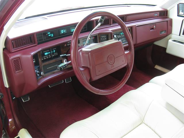 1993 Cadillac Sedan DeVille (CC-897119) for sale in Shaker Heights, Ohio