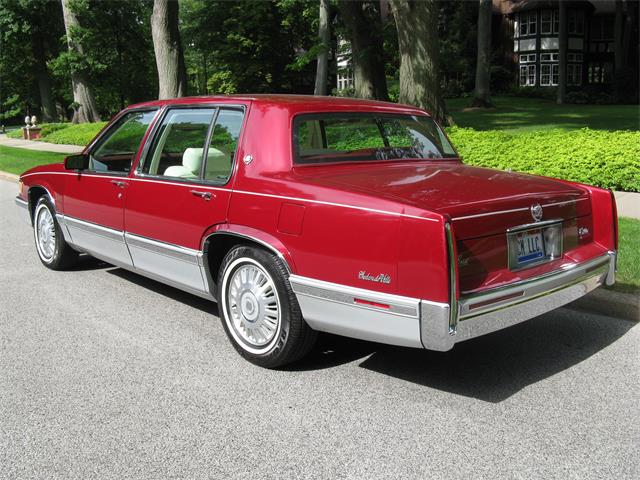 1993 Cadillac Sedan DeVille (CC-897119) for sale in Shaker Heights, Ohio