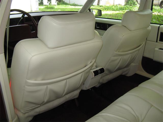 1993 Cadillac Sedan DeVille (CC-897119) for sale in Shaker Heights, Ohio