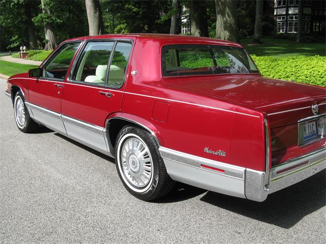 1993 Cadillac Sedan DeVille (CC-897119) for sale in Shaker Heights, Ohio