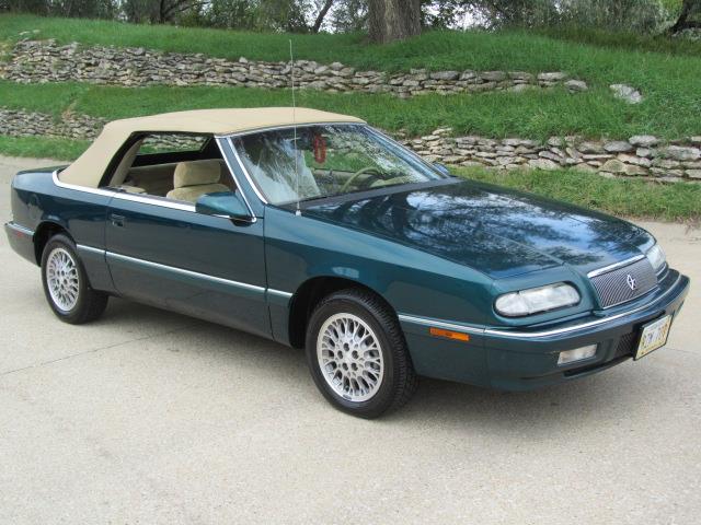 1994 Chrysler LeBaron  GTC  Convertible (CC-900314) for sale in Omaha, Nebraska