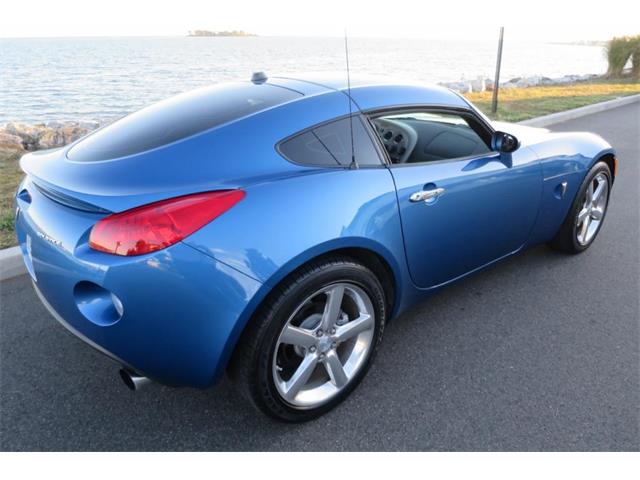 2010 Pontiac Solstice (CC-904844) for sale in Milford City, Connecticut
