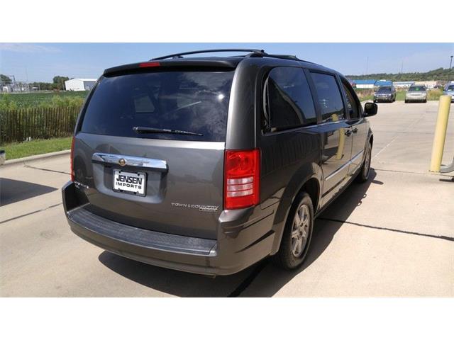 2010 Chrysler Town & Country Touring Plus (CC-905005) for sale in Sioux City, Iowa