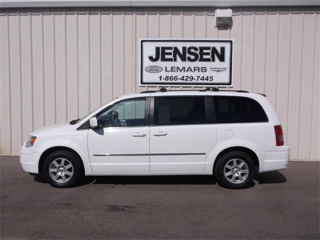 2010 Chrysler Town & Country Touring (CC-905042) for sale in Sioux City, Iowa