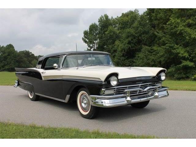 1957 Ford Fairlane 500 - Retractable (CC-907917) for sale in Raleigh, North Carolina