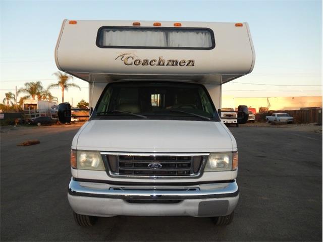2003 Coachmen 210 CB 21 FT CLASS C V10 (CC-908637) for sale in Ontario, California