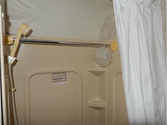 2003 Coachmen 210 CB 21 FT CLASS C V10 (CC-908637) for sale in Ontario, California