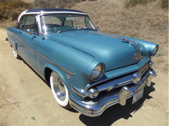 1954 Ford Crestline (CC-908938) for sale in Laguna Beach, California