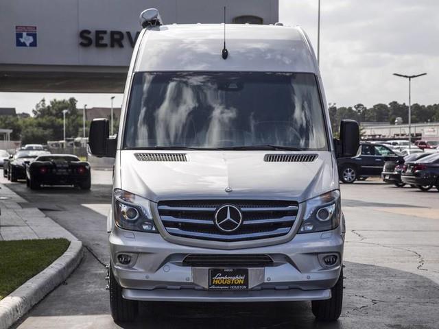 2015 Airstream Autobahn (CC-910127) for sale in Houston, Texas