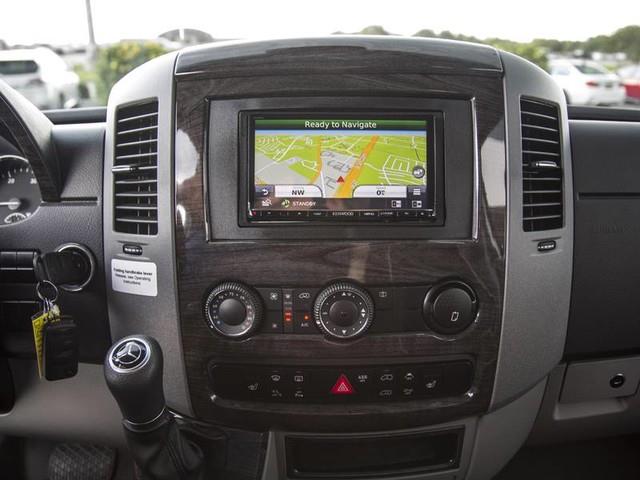 2015 Airstream Autobahn (CC-910127) for sale in Houston, Texas