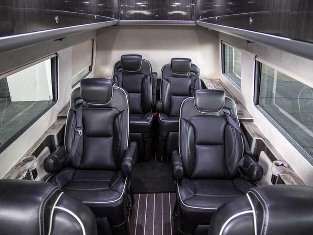 2015 Airstream Autobahn (CC-910127) for sale in Houston, Texas