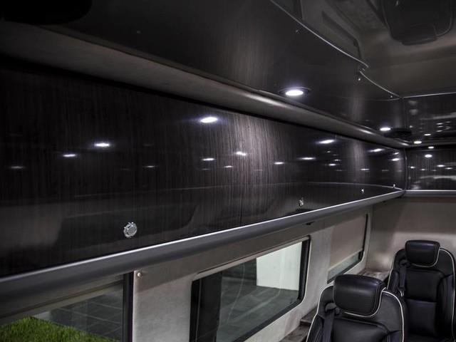 2015 Airstream Autobahn (CC-910127) for sale in Houston, Texas