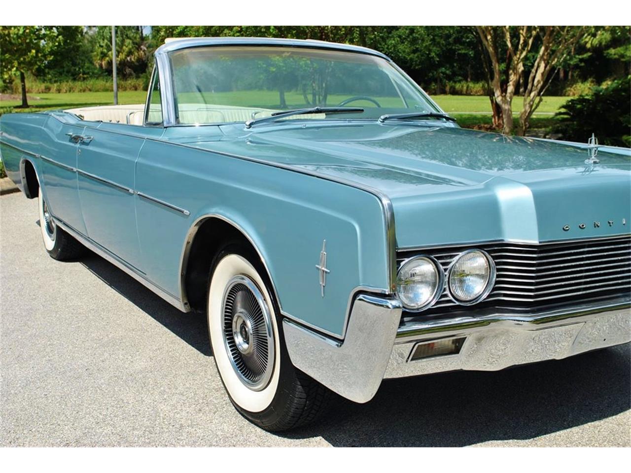 Lincoln continental 1966