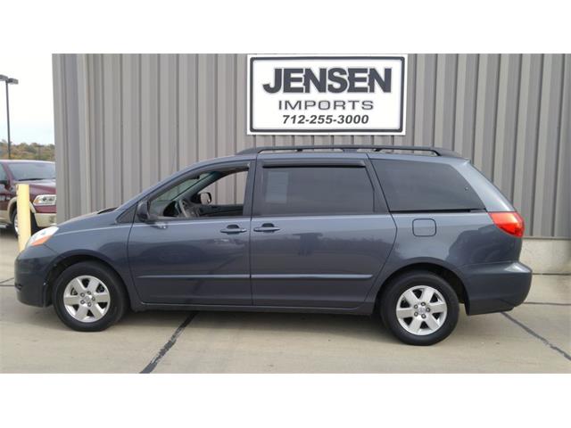 2009 Toyota Sienna LE (CC-914982) for sale in Sioux City, Iowa