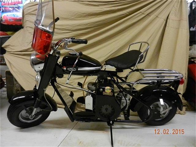 1960 Cushman Motorcycle (CC-915032) for sale in Dodge Center, Minnesota