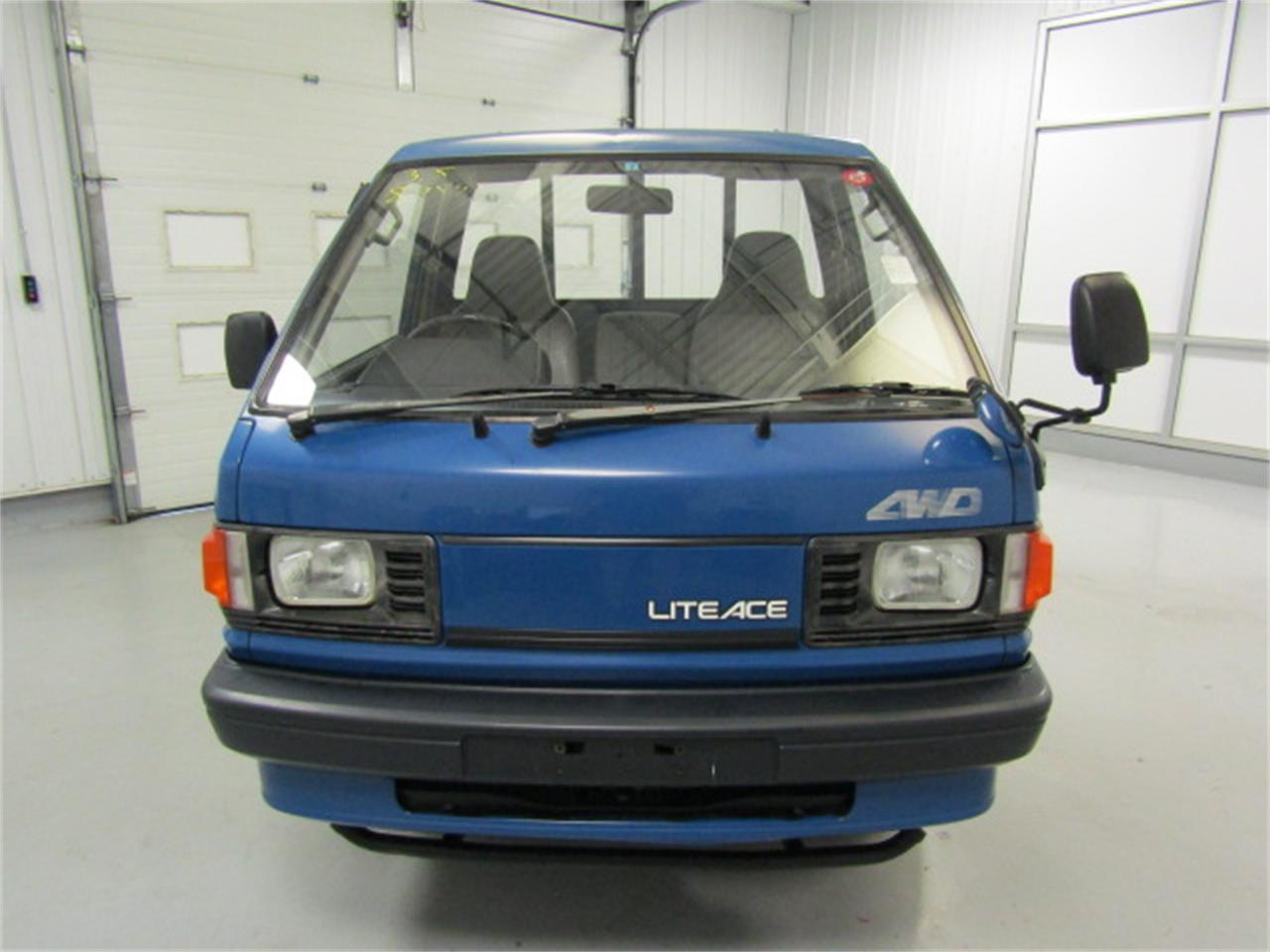 Toyota lite ace 1990