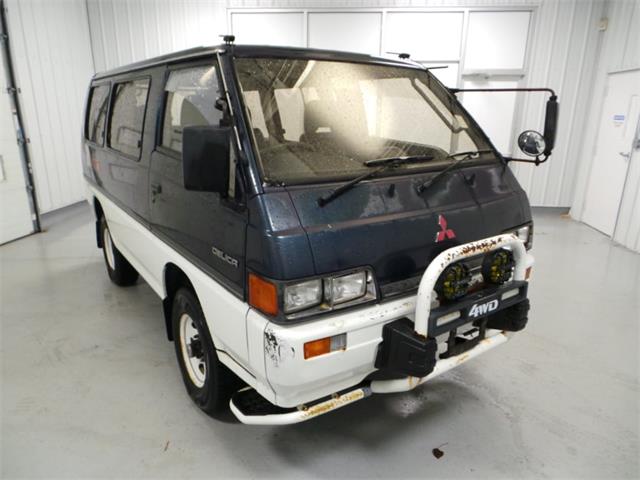 1988 Mitsubishi Delica (CC-915189) for sale in Christiansburg, Virginia