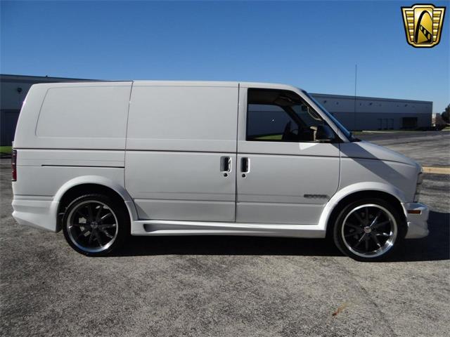 1998 GMC Safari (CC-923315) for sale in O'Fallon, Illinois