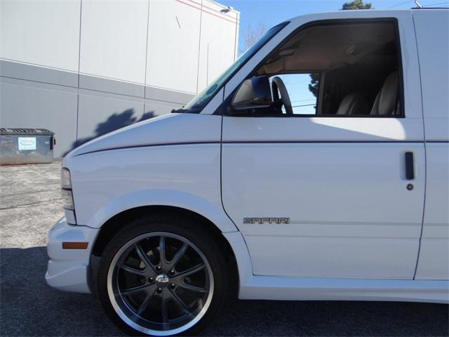 1998 GMC Safari (CC-923315) for sale in O'Fallon, Illinois