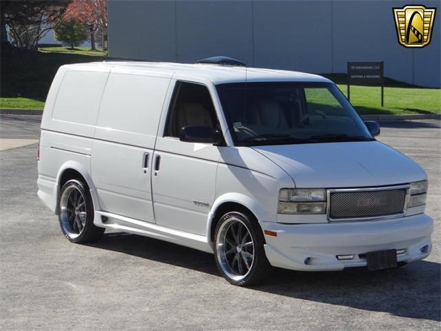 1998 GMC Safari (CC-923315) for sale in O'Fallon, Illinois