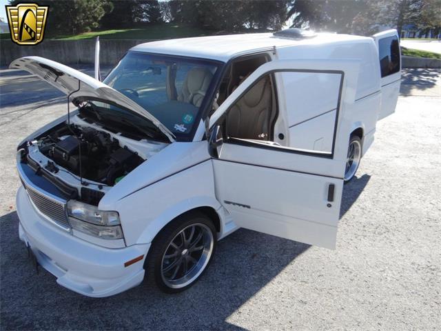 1998 GMC Safari (CC-923315) for sale in O'Fallon, Illinois