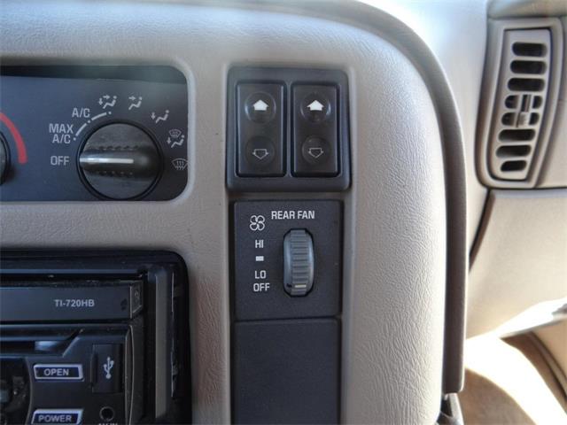 1998 GMC Safari (CC-923315) for sale in O'Fallon, Illinois