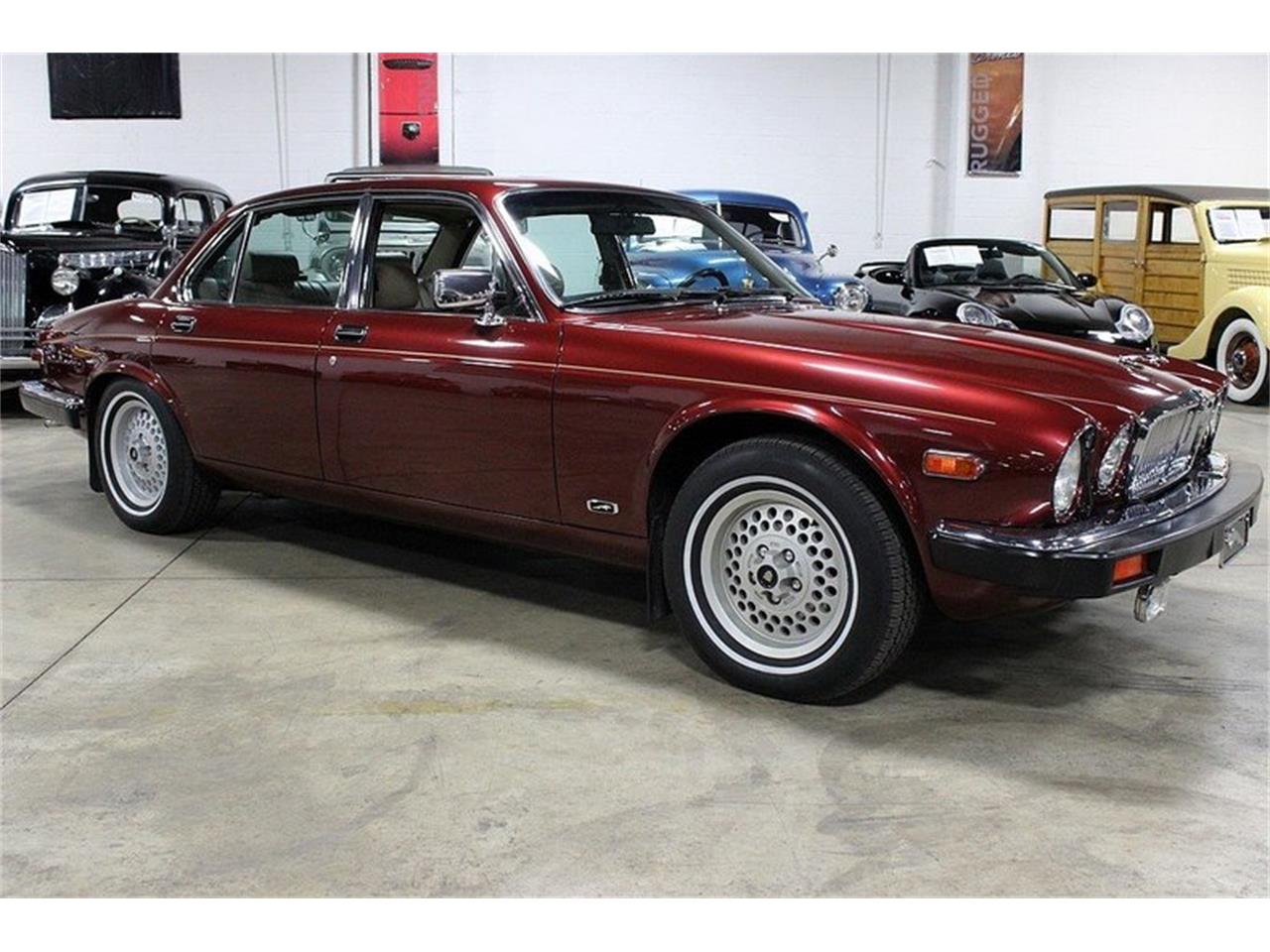 1990 Jaguar XJ12 Series III for Sale | ClassicCars.com | CC-923935