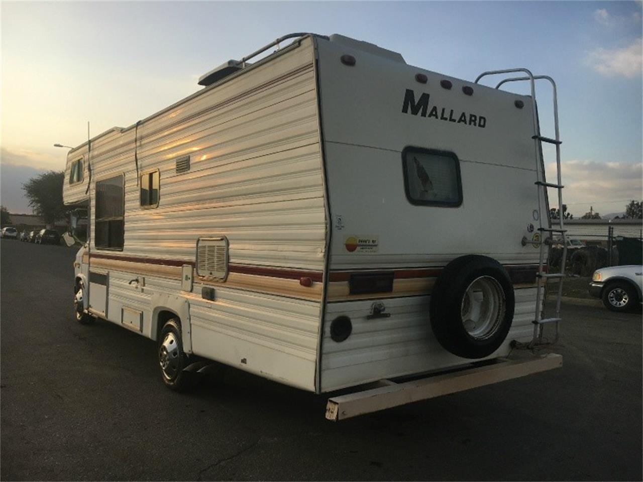 1984 mallard travel trailer weight