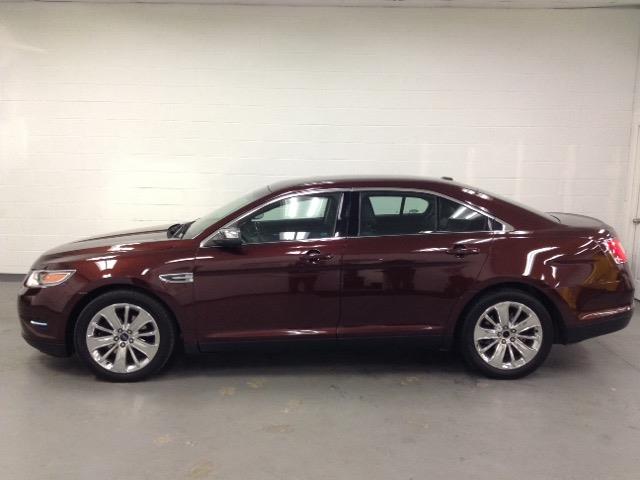 2010 Ford Taurus (CC-925321) for sale in Vestal, New York