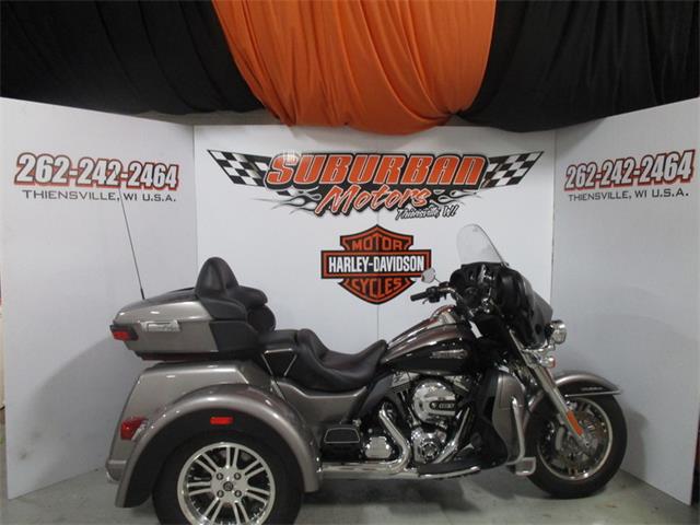2016 Harley-Davidson® FLHTCUTG - Tri Glide® Ultra (CC-925720) for sale in Thiensville, Wisconsin