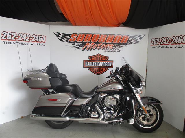 2016 Harley-Davidson® FLHTKL - Ultra Limited Low (CC-926330) for sale in Thiensville, Wisconsin