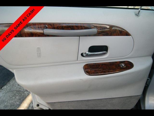 1999 Lincoln Town Car (CC-927462) for sale in Phoenix, Arizona