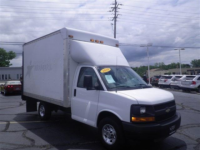 2010 Chevrolet Express Cutaway (CC-928110) for sale in Downers Grove, Illinois