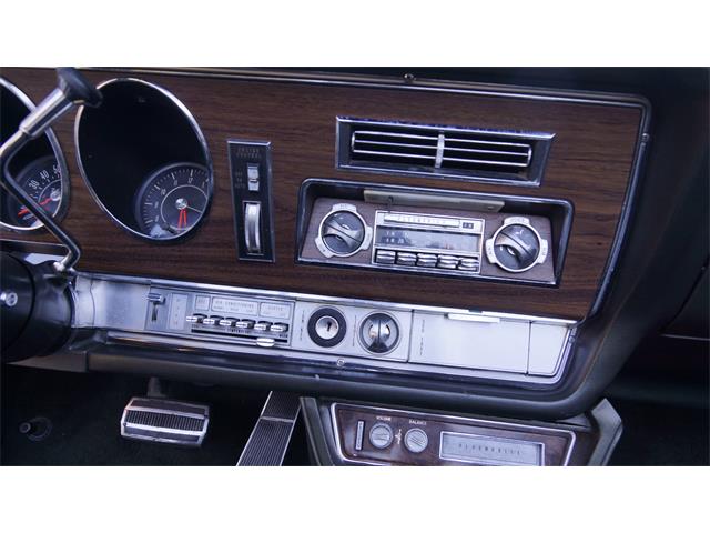 1968 Oldsmobile Ninety-Eight Convertible (CC-928604) for sale in Old Bethpage , New York