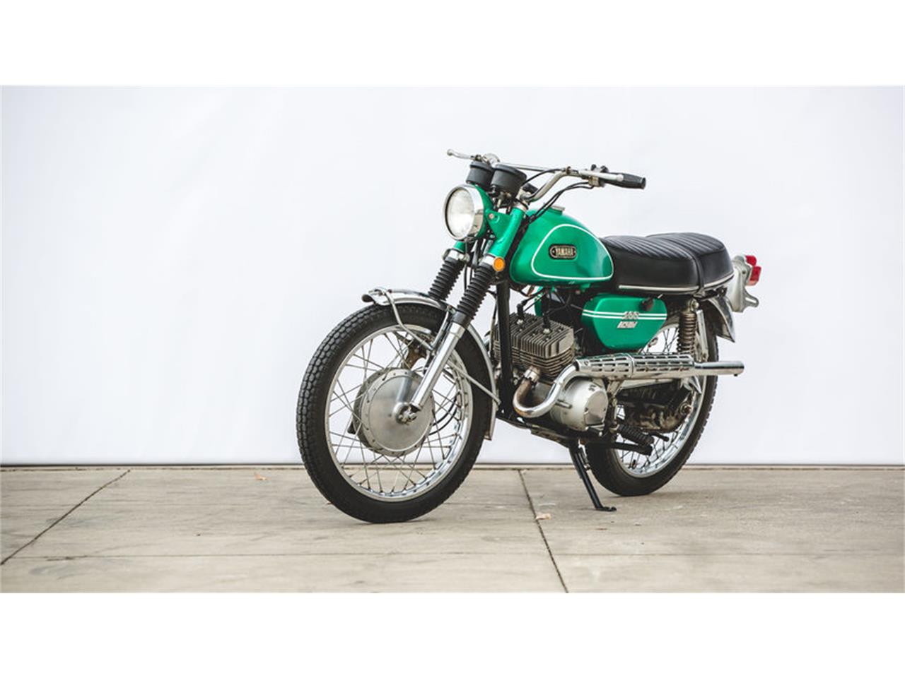 4466716-1966-yamaha-200-std.jpg