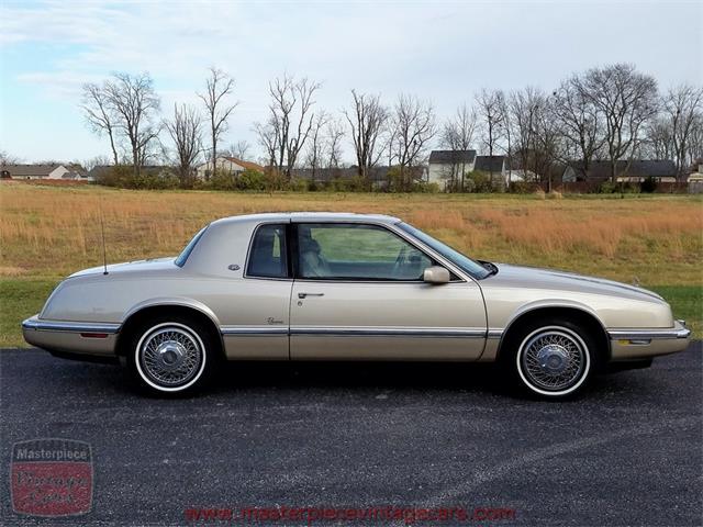 1992 Buick Riviera (CC-930028) for sale in Whiteland, Indiana