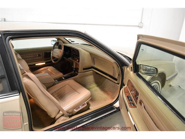 1992 Buick Riviera (CC-930028) for sale in Whiteland, Indiana