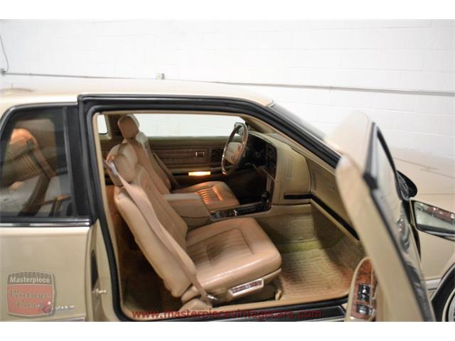 1992 Buick Riviera (CC-930028) for sale in Whiteland, Indiana