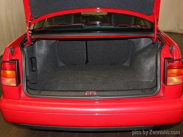 1996 Volkswagen Passat (CC-934372) for sale in Addison, Illinois