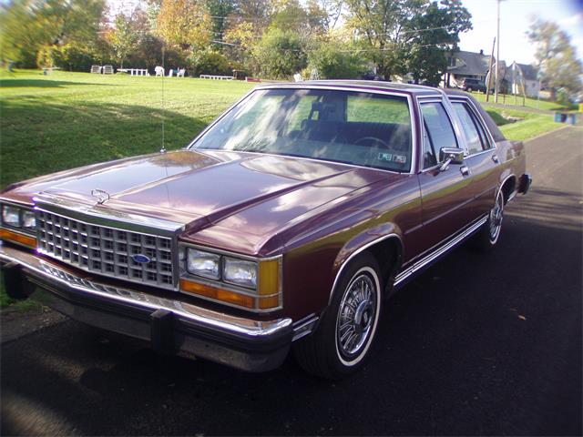 1986 Ford Crown Victoria (CC-934504) for sale in Hamburg, New York
