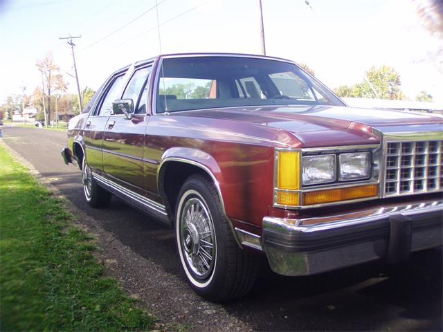 1986 Ford Crown Victoria (CC-934504) for sale in Hamburg, New York