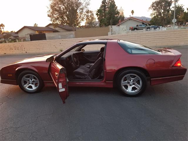 1988 Chevrolet Camaro IROC Z28 (CC-935873) for sale in Rialto, California